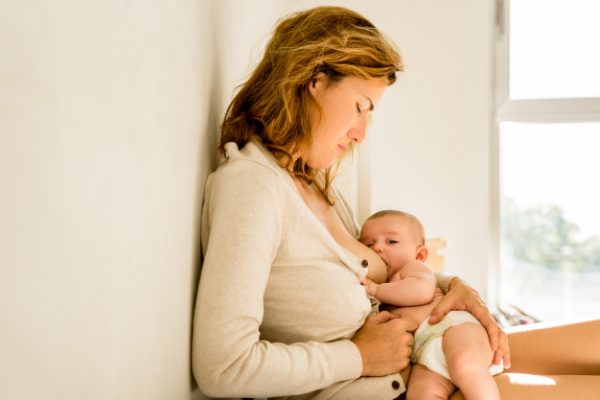 Cara mengatasi payudara bengkak pada ibu menyusui